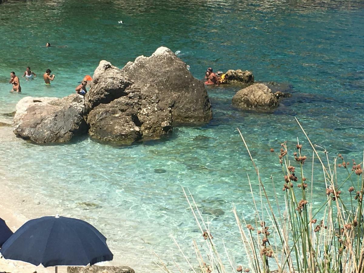 Appartamenti Cala Azzurra สโกเปลโล ภายนอก รูปภาพ